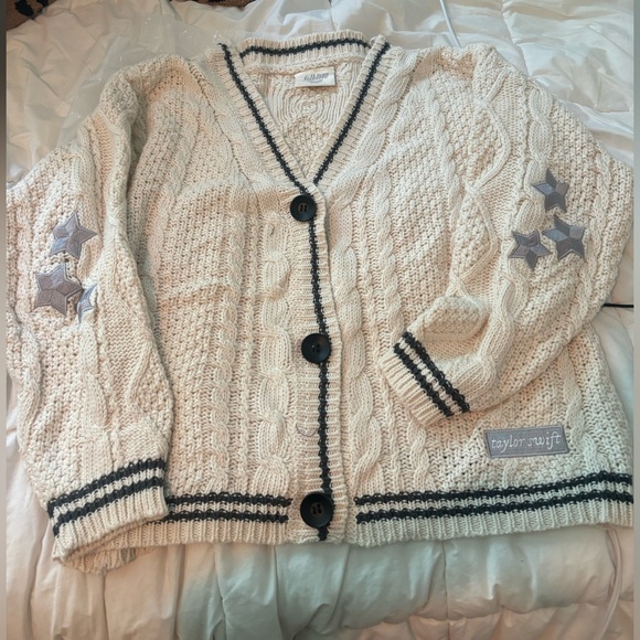 Taylor Swift Folklore Cardigan - XS/S - Picture 1 of 7